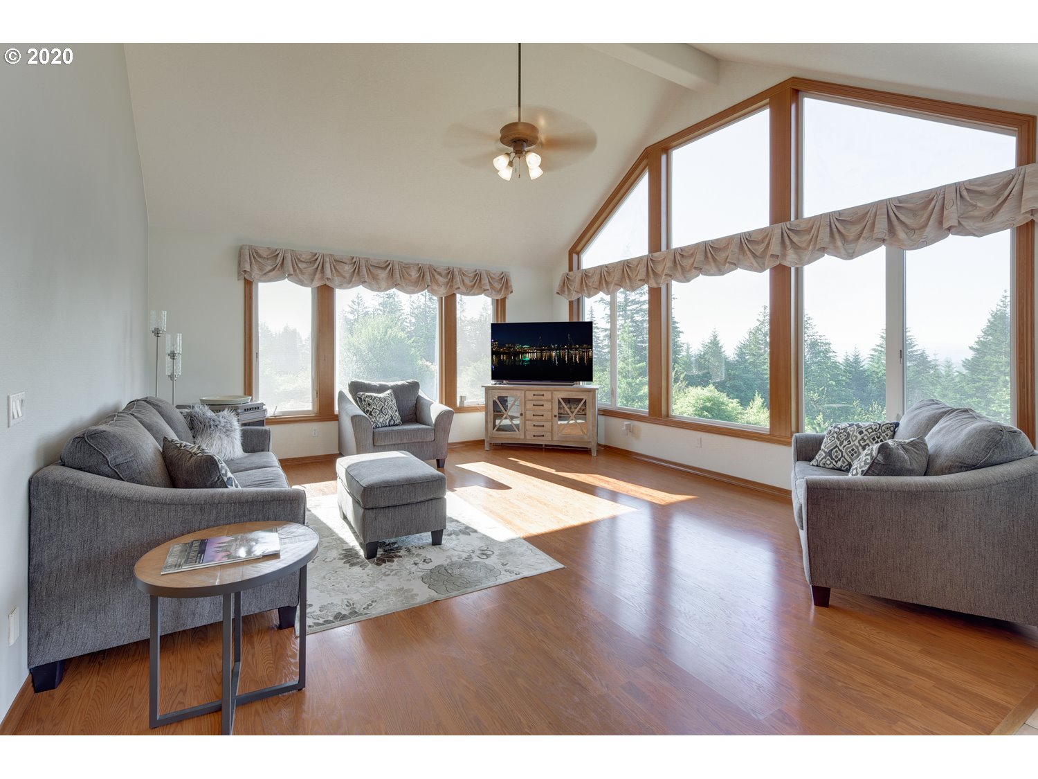 10462 Southeast Vradenburg Road Happy Valley, OR 97086 - Photo 14 of 30 Gallery Image 14