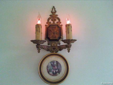 304 Stratford Road Ferndale, MI 48220 - Photo 5 of 6 Wall Sconce