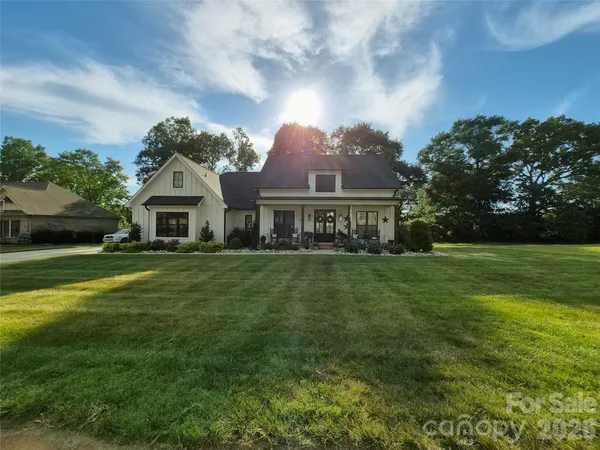 $715,000 | 1877 Cline Farm Road, Lincolnton, NC 28092