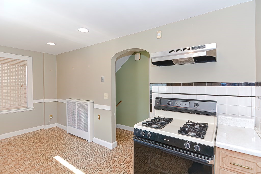 81 Whitney Road Medford, MA 02155 - Photo 18 of 42 Gallery Image 18