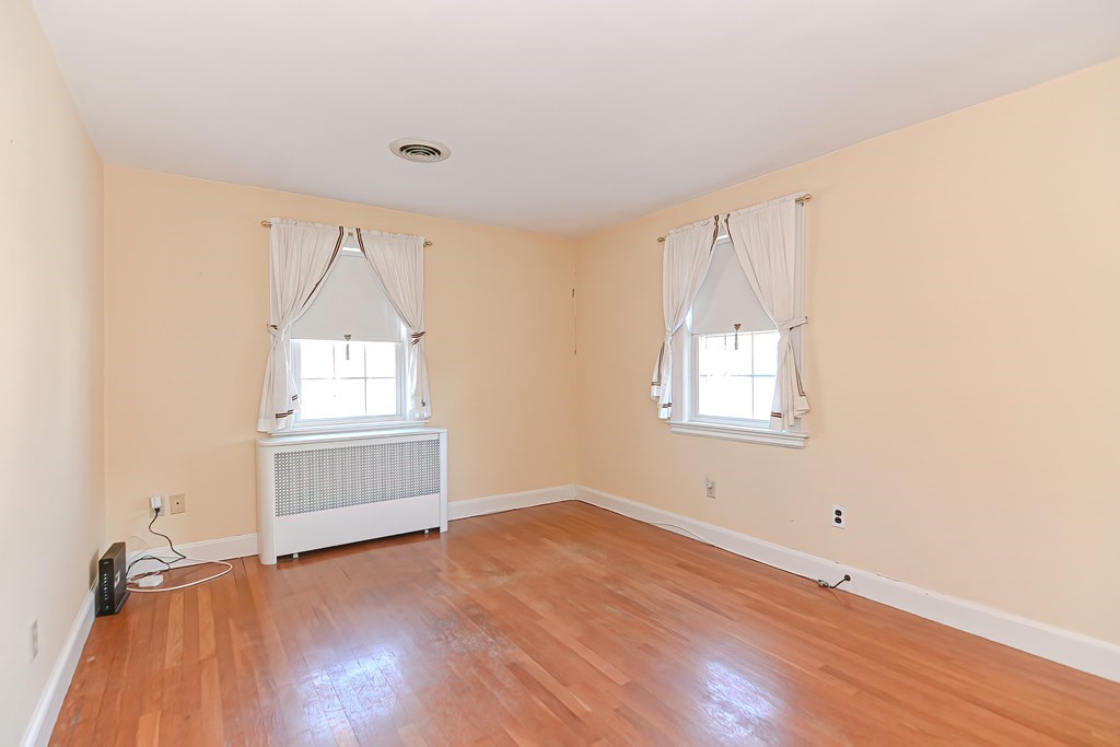 81 Whitney Road Medford, MA 02155 - Photo 33 of 42 Gallery Image 33