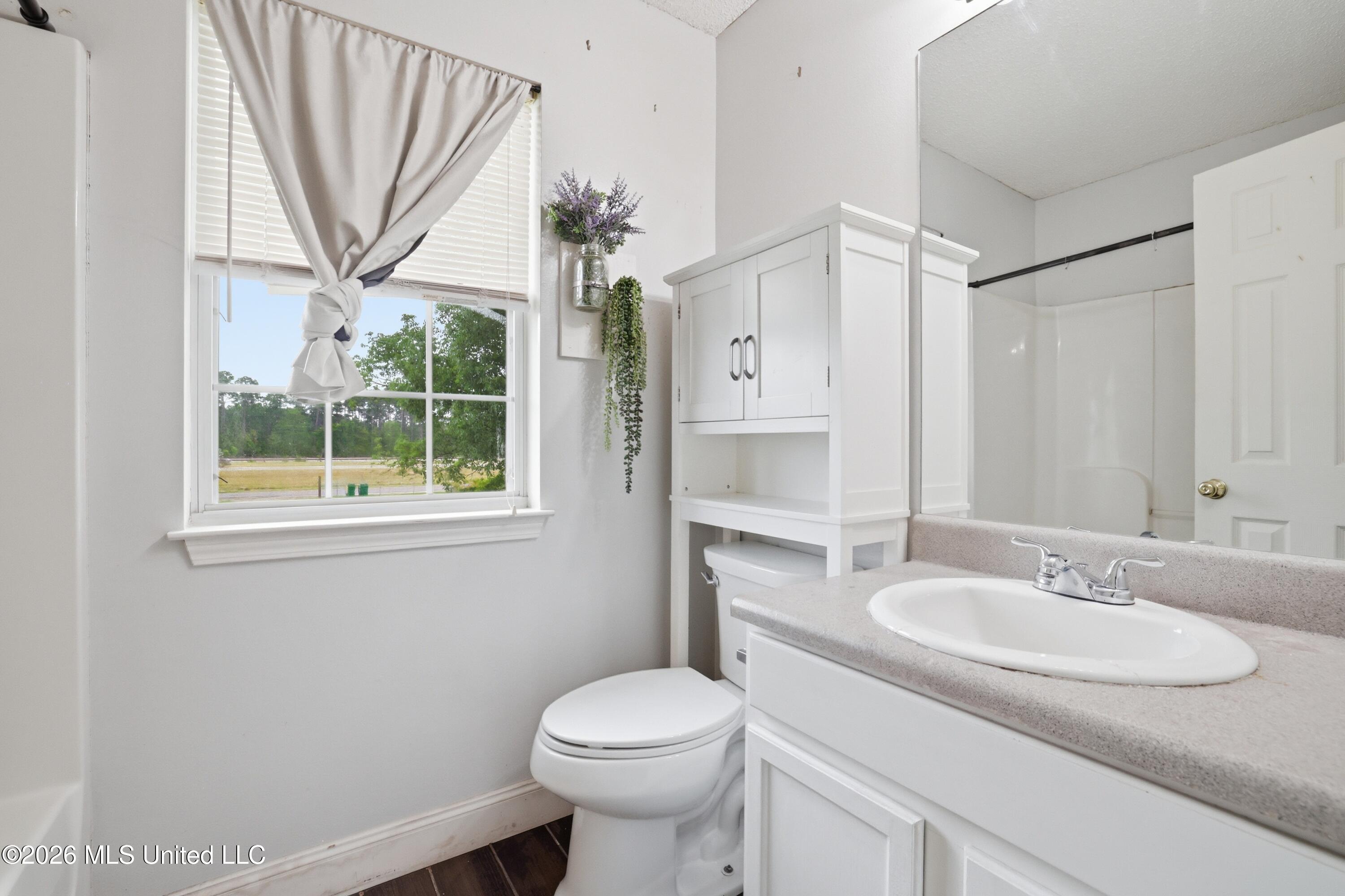 8621 Old Stage Road Moss Point, MS 39562 - Photo 21 of 41 21_r6__6547