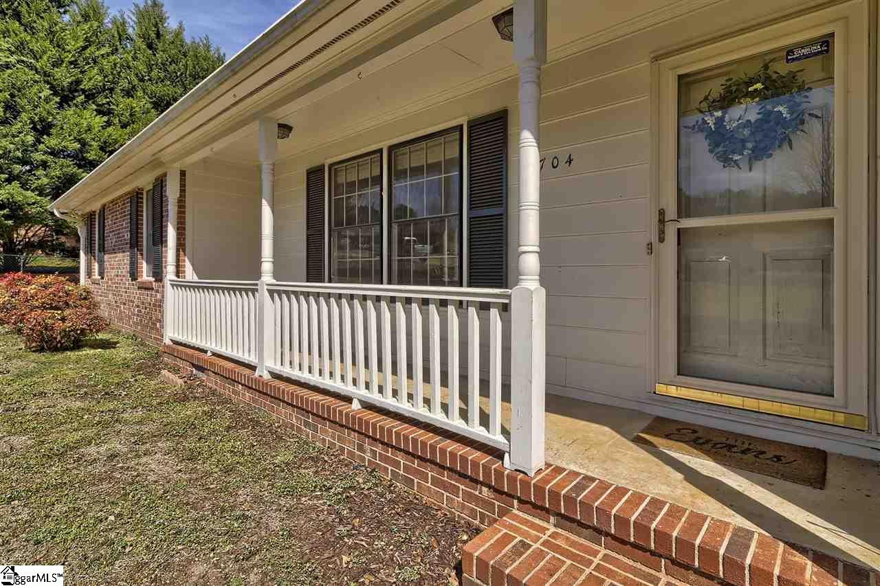 1704 Millgate Road Anderson, SC 29621 - Photo 4 of 36