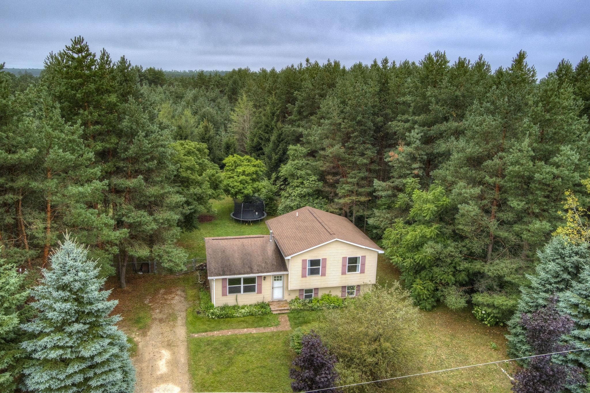 3220 Bowerman Road Kingsley, MI 49649 - Photo 50 of 53 1937998-a9d9f466-aa8d-4f49-a304-5ddcbc224299.JPG