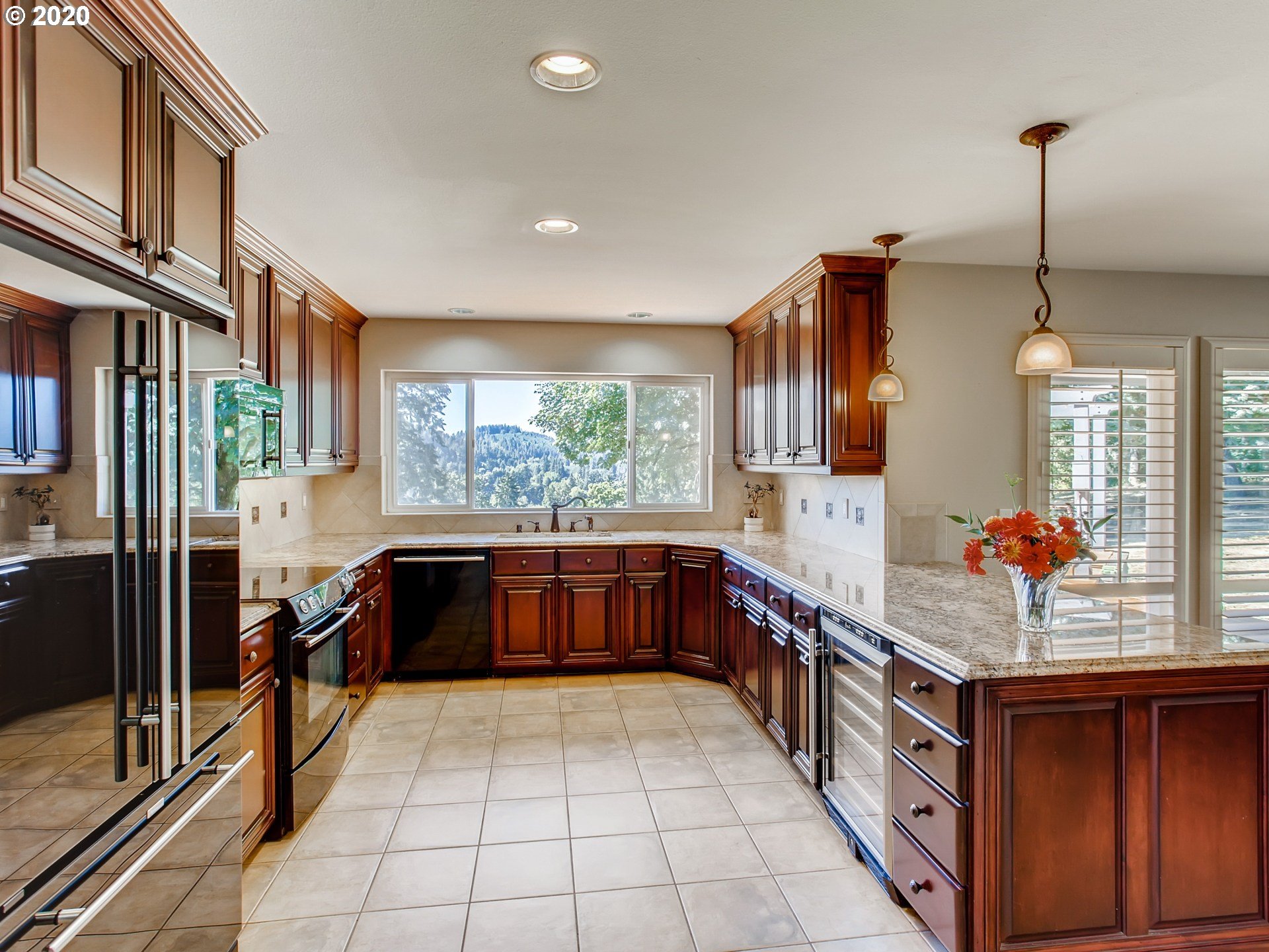 29290 Southwest Ladd Hill Road Sherwood, OR 97140 - Photo 9 of 32