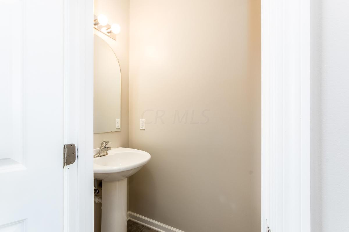231 Stockard Loop Delaware, OH 43015 - Photo 4 of 22 Gallery Image 4