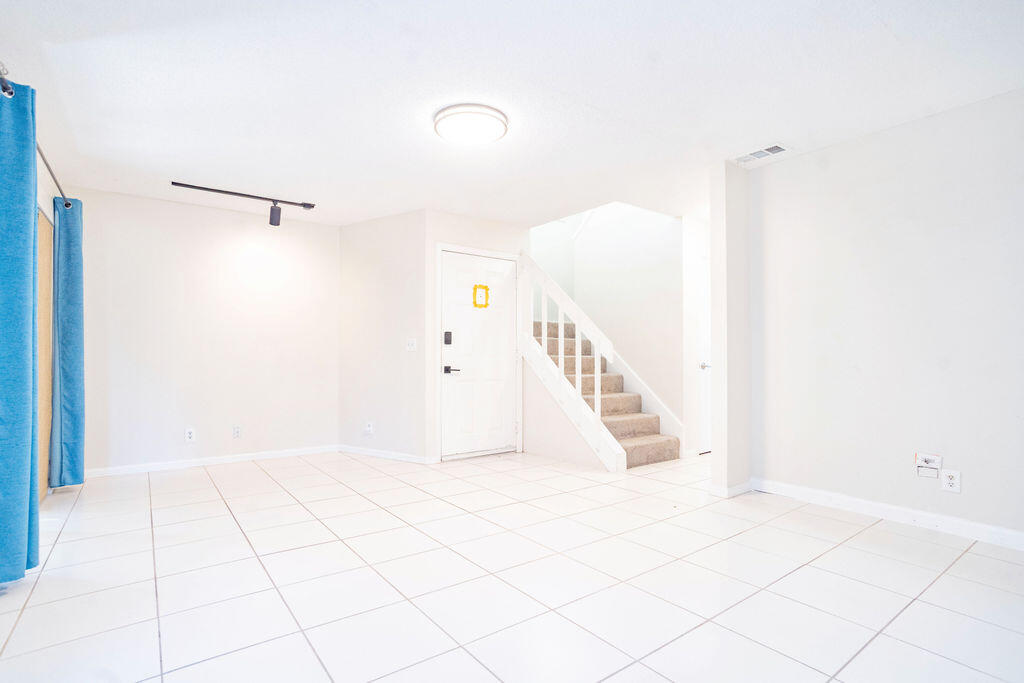 950 South Kanner Highway, Unit 124 Stuart, FL 34994 - Photo 5 of 35 DSC00761