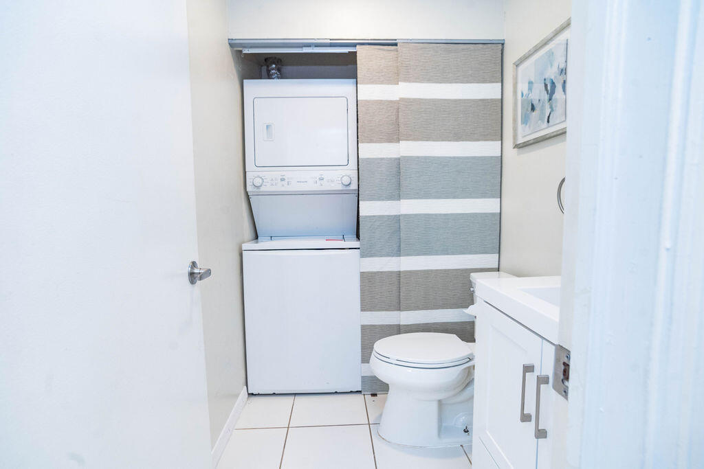 950 South Kanner Highway, Unit 124 Stuart, FL 34994 - Photo 8 of 35 DSC00776