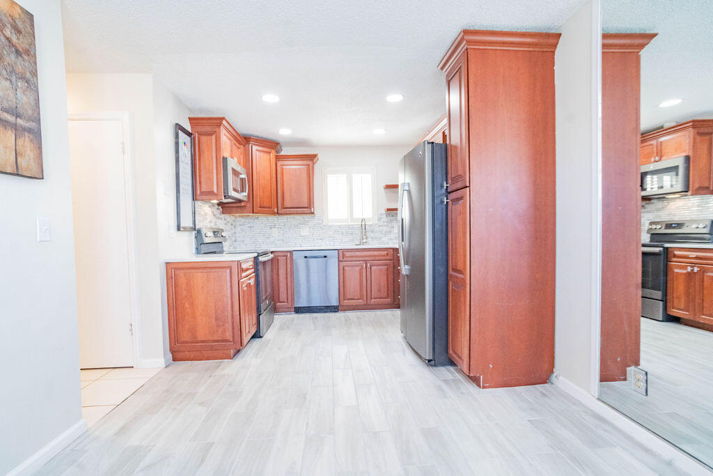 950 South Kanner Highway, Unit 124 Stuart, FL 34994 - Photo 9 of 35 DSC00791