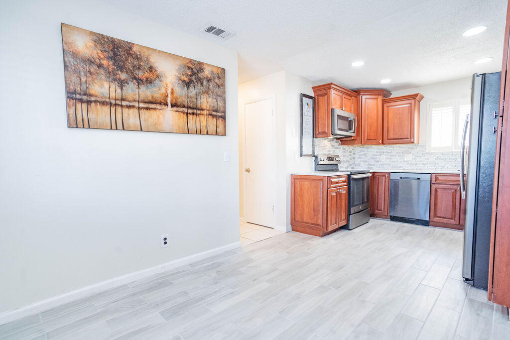 950 South Kanner Highway, Unit 124 Stuart, FL 34994 - Photo 10 of 35 DSC00798