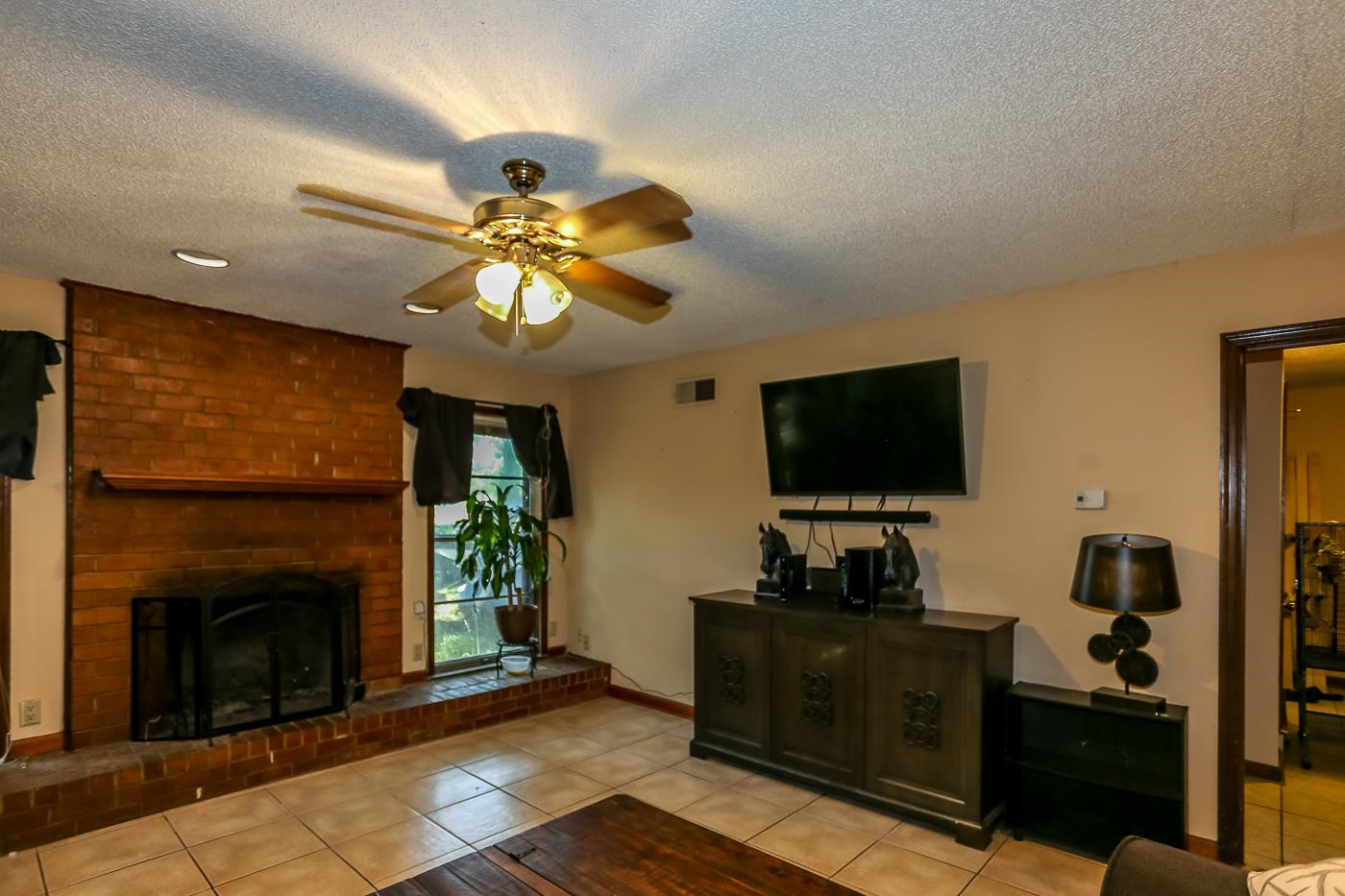 5225 Yale Road Memphis, TN 38134 - Photo 9 of 19 Gallery Image 9