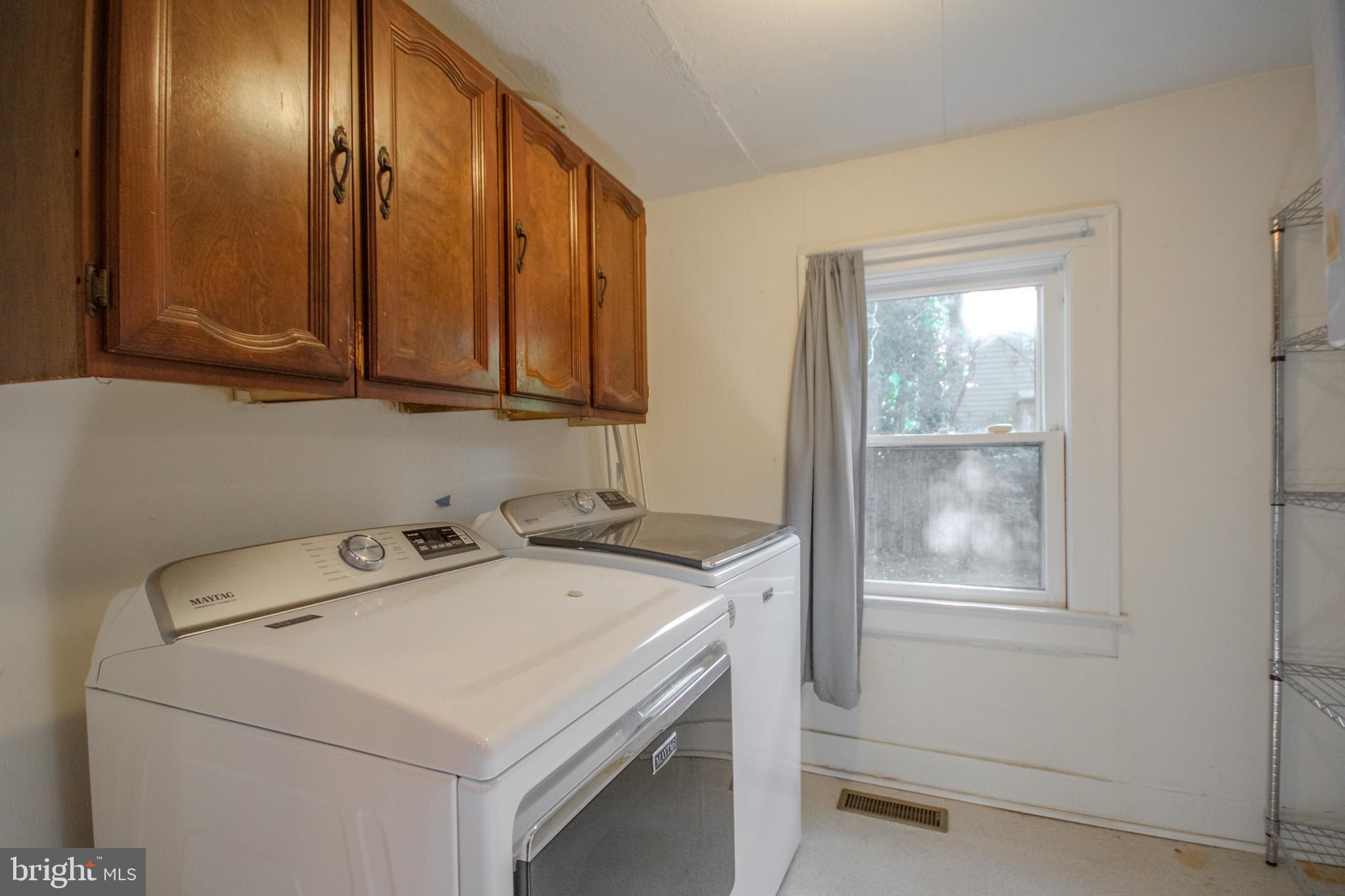 309 Gay Street Salisbury, MD 21801 - Photo 20 of 54 a utility room with dryer and washer
