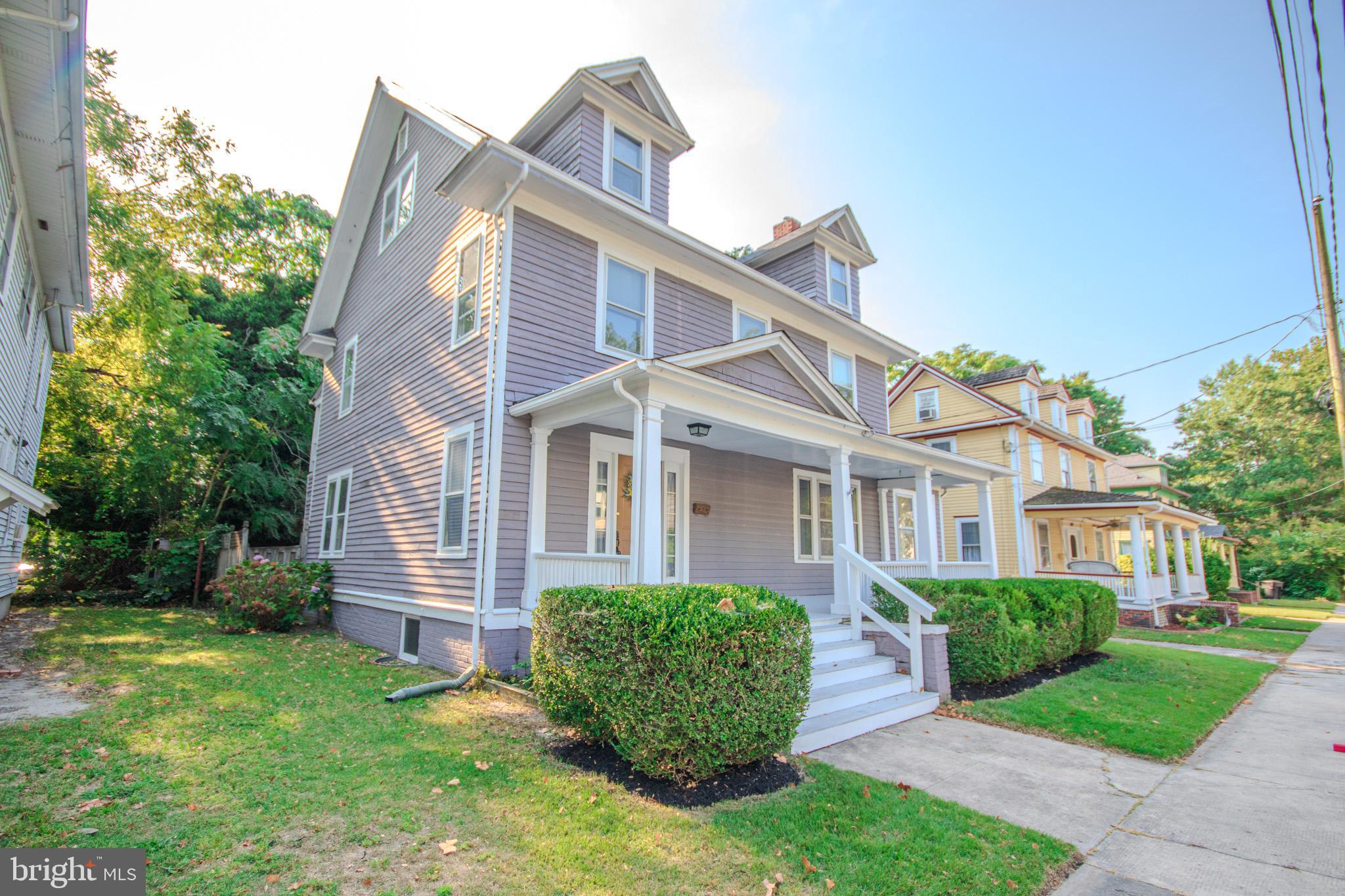 309 Gay Street Salisbury, MD 21801 - Photo 3 of 54 front view of a house and a yard