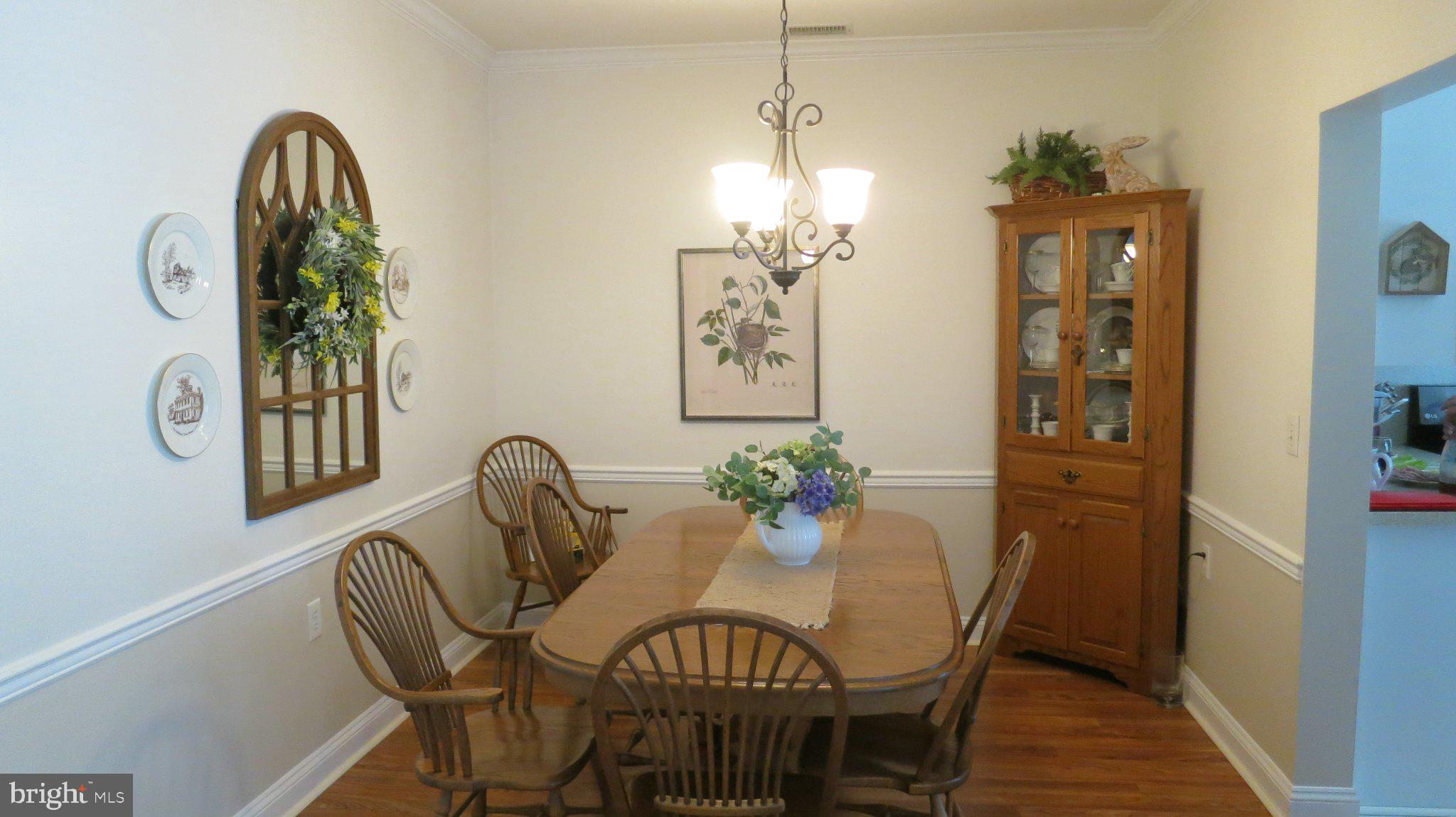 25 Chickadee Way Hamilton, NJ 08690 - Photo 9 of 26 a dining room with furniture and window