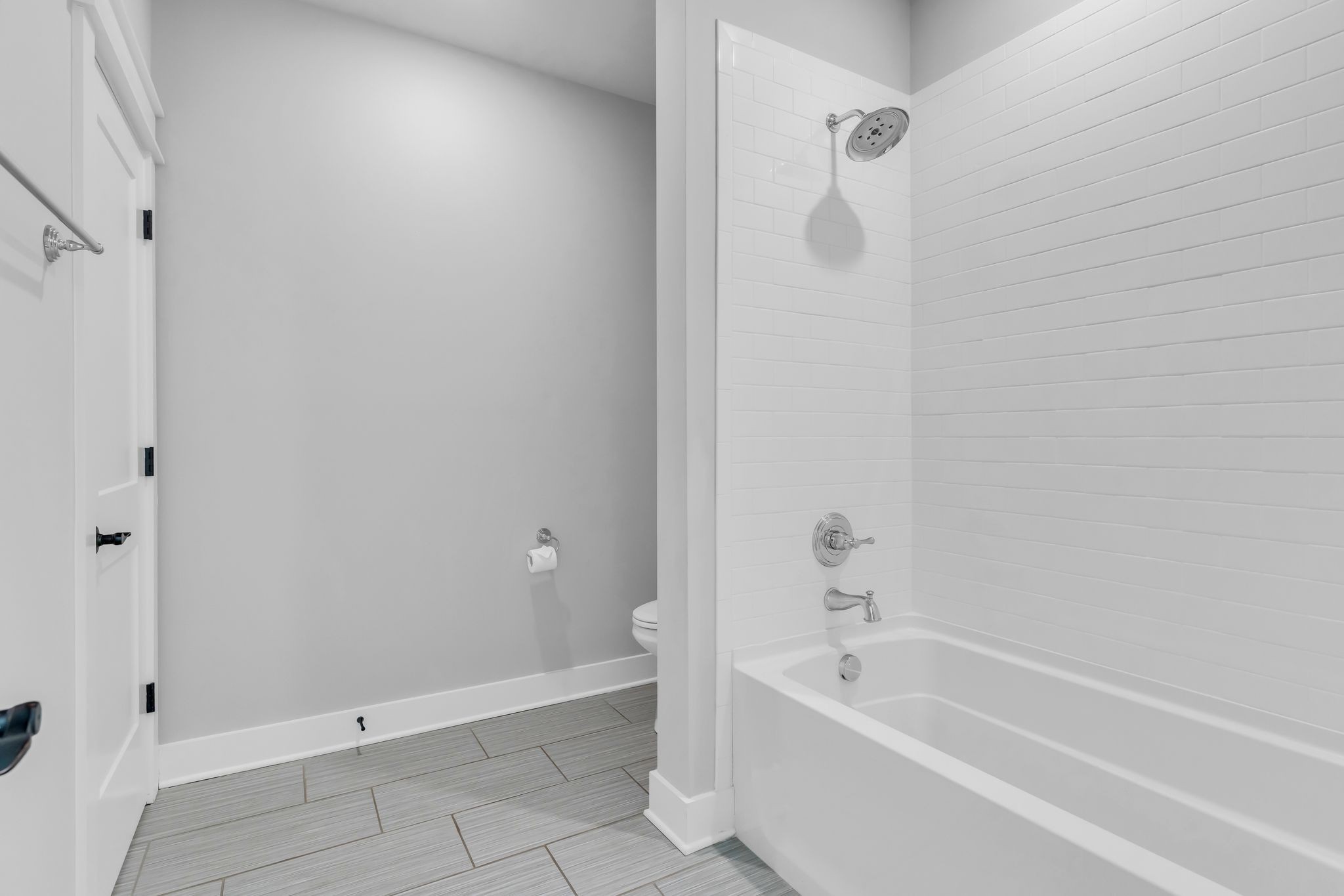 368 Azalea Circle Hendersonville, TN 37075 - Photo 38 of 61 a bathroom with a bathtub and shower