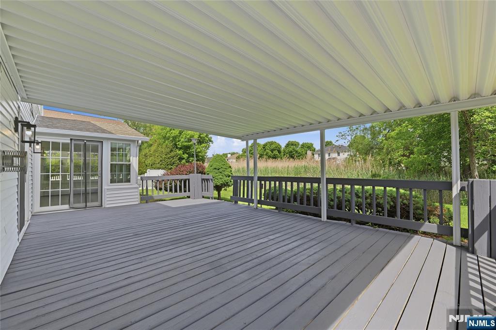 508 Tether Lane Paramus, NJ 07652 - Photo 37 of 47