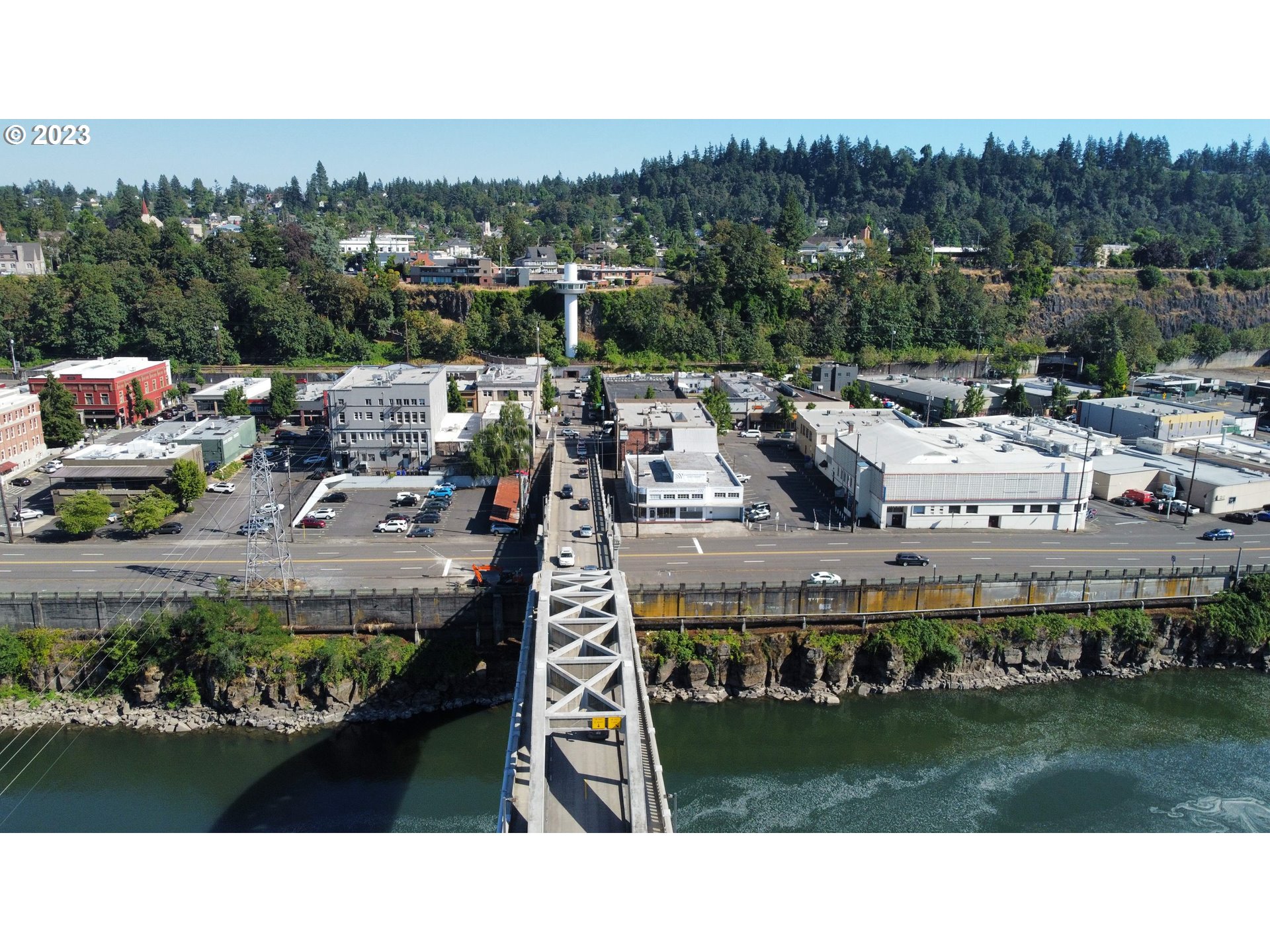 306 4th Avenue Oregon City, OR 97045 - Photo 11 of 17