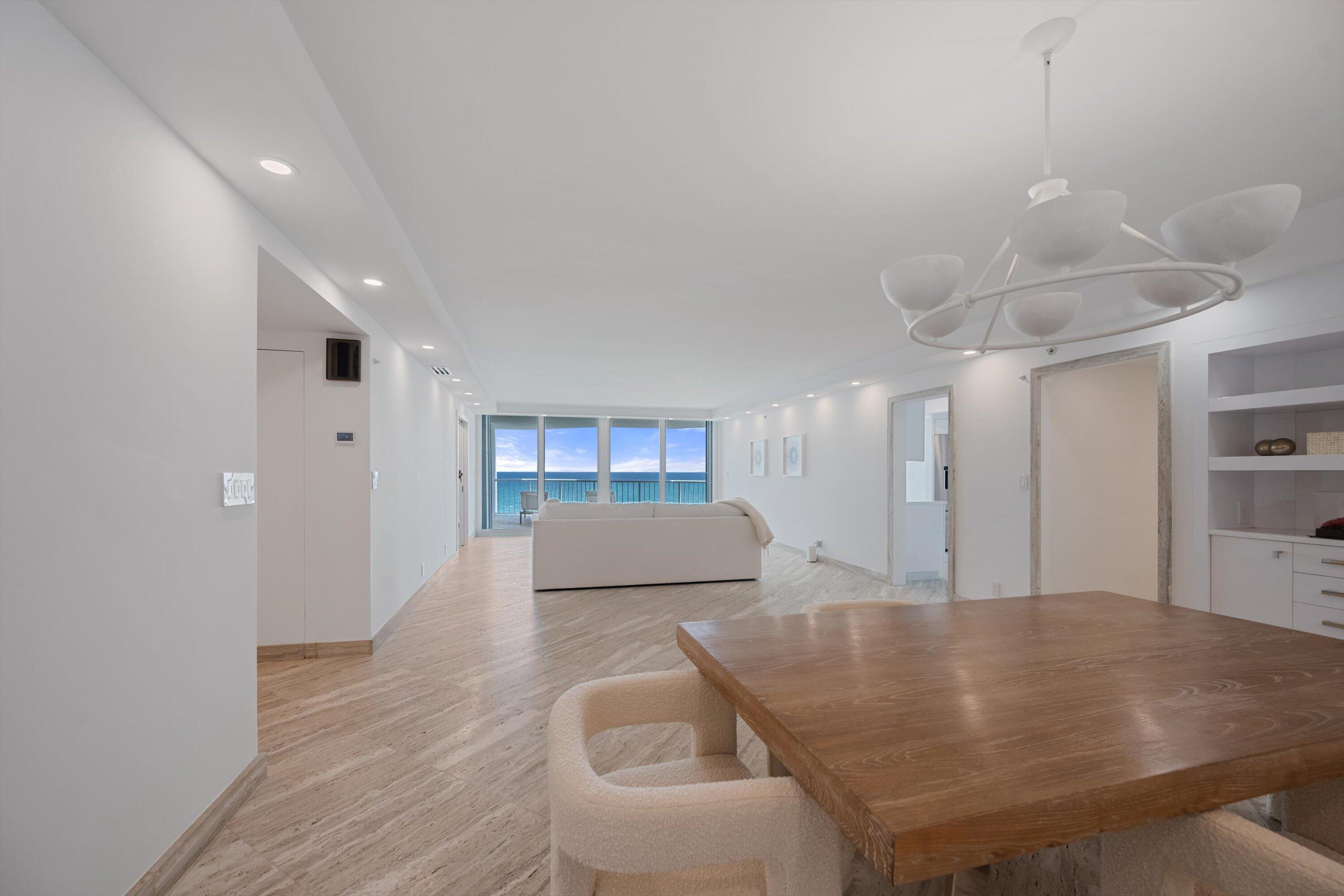 3170 South Ocean Boulevard, Unit 601N Palm Beach, FL 33480 - Photo 3 of 38 Dining/Living