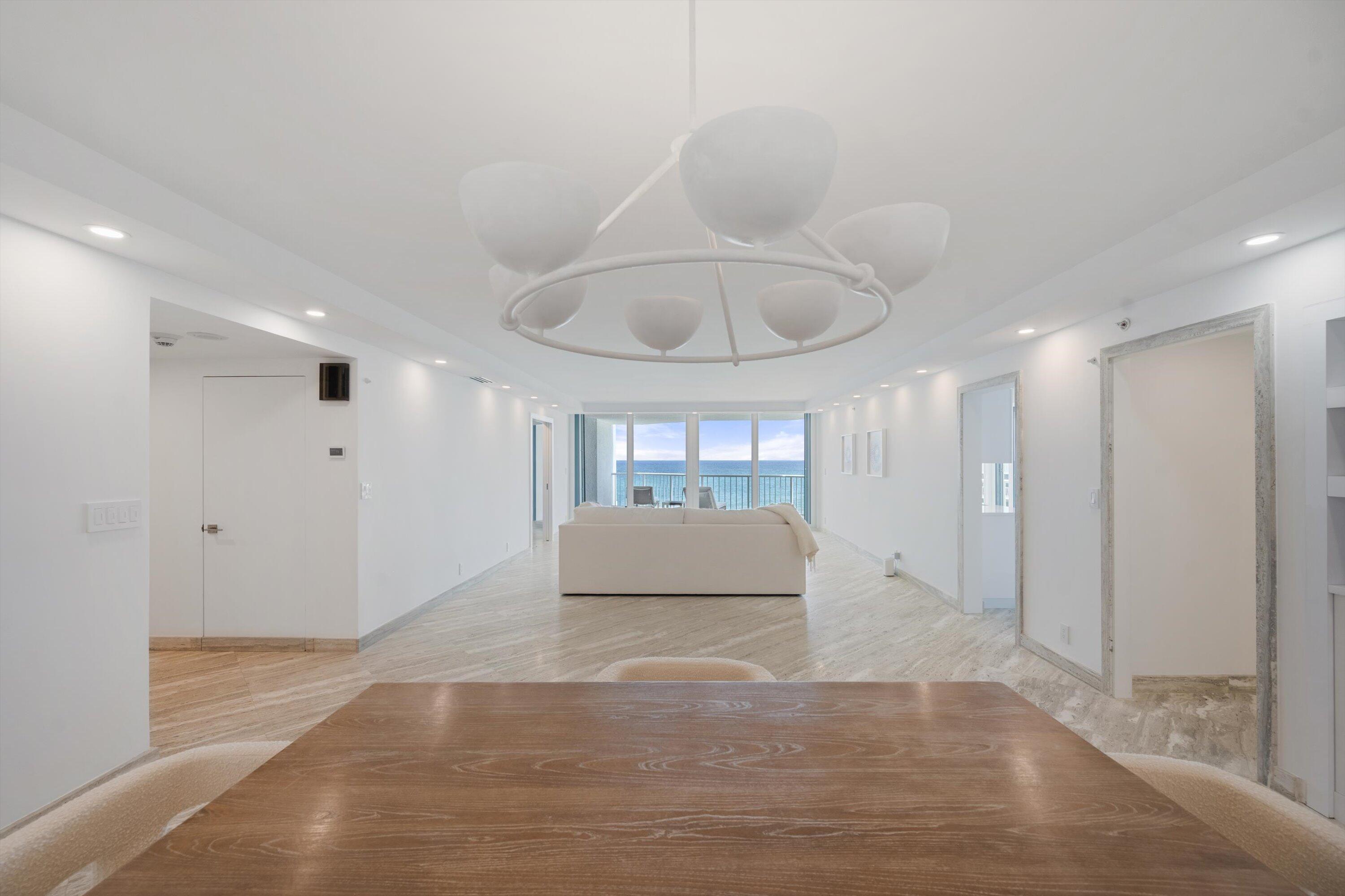 3170 South Ocean Boulevard, Unit 601N Palm Beach, FL 33480 - Photo 4 of 38 Dining/Living