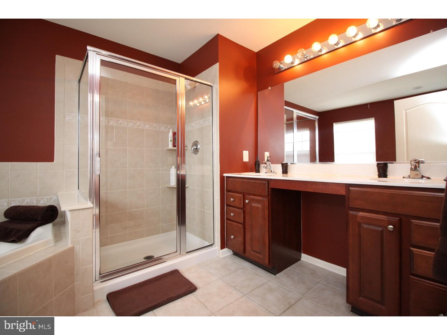 200 Starboard Way Mount Laurel, NJ 08054 - Photo 16 of 25 Master Bathroom