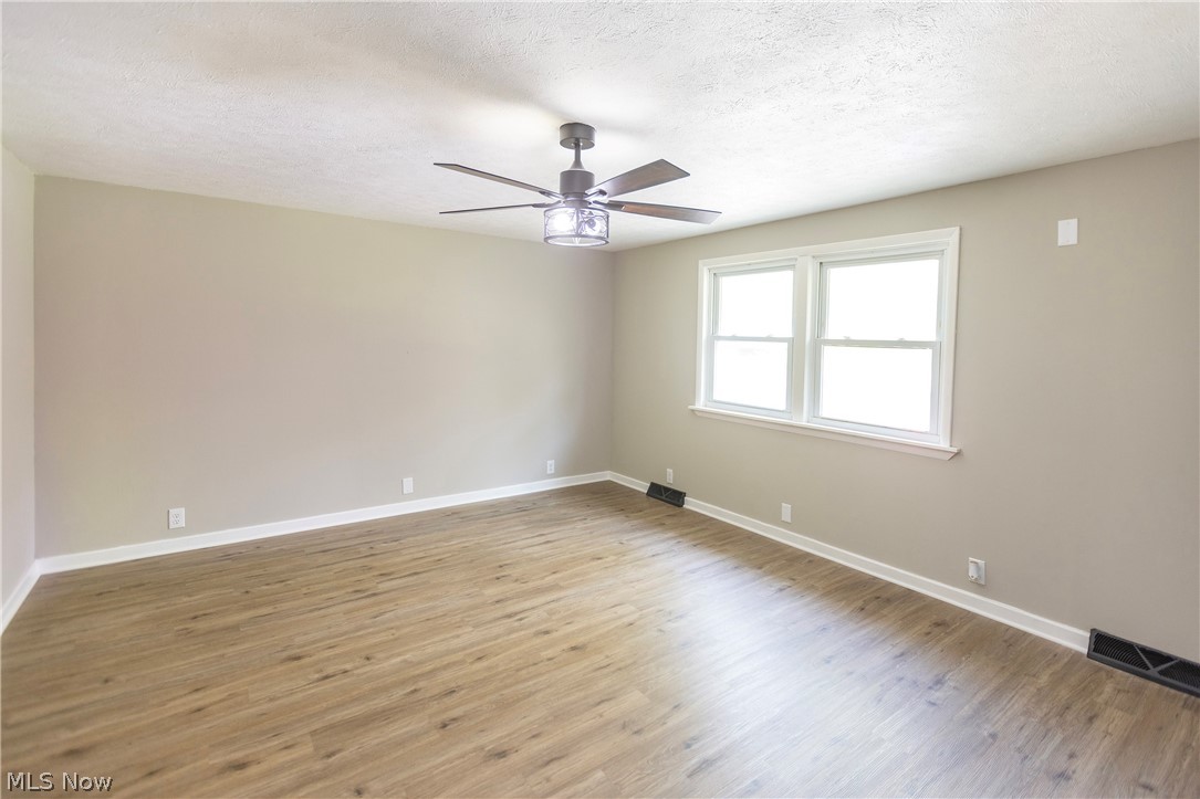 32258 Center Ridge Road North Ridgeville, OH 44039 - Photo 21 of 39 Gallery Image 21