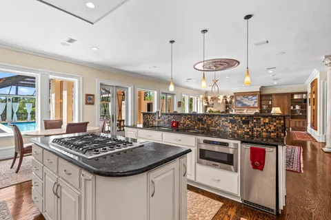 $3,600,000 | 434 Captains Circle, Destin, FL 32541