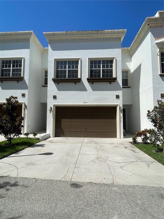 a front view of house with yard