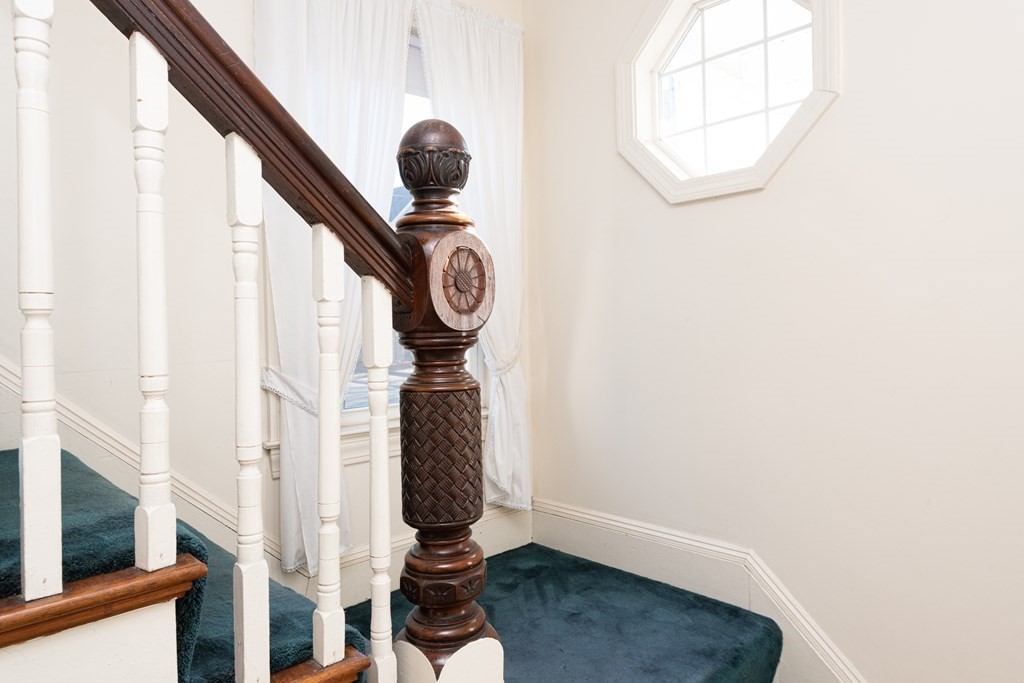54 Linden Road Melrose, MA 02176 - Photo 13 of 39 Gallery Image 13