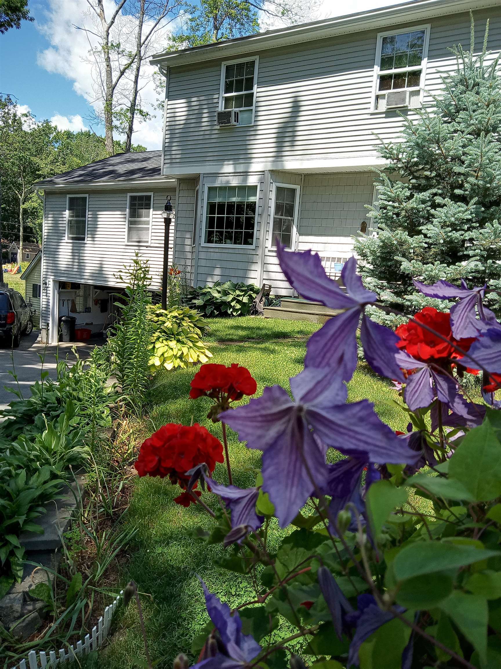 4 Alice Road Derry, NH 03038 - Photo 3 of 40