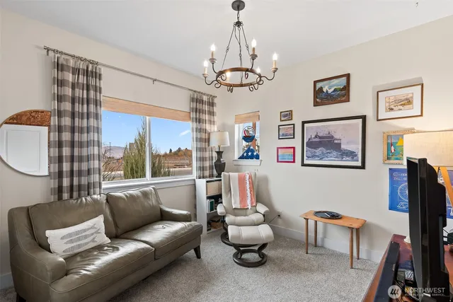 $689,000 | 2515 1st Street Southeast, East Wenatchee, WA 98802