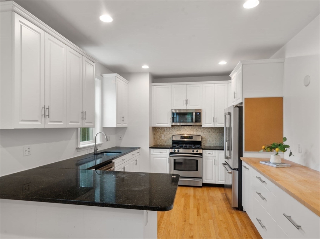 155 Oak Street Needham, MA 02492 - Photo 10 of 32