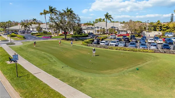 $600,000 | 204 Glen Eagle Circle, Naples, FL 34104