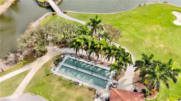 $600,000 | 204 Glen Eagle Circle, Naples, FL 34104