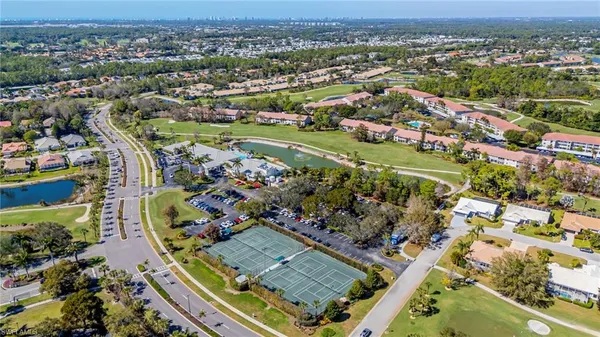 $600,000 | 204 Glen Eagle Circle, Naples, FL 34104