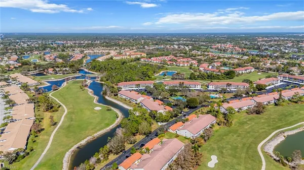 $600,000 | 204 Glen Eagle Circle, Naples, FL 34104