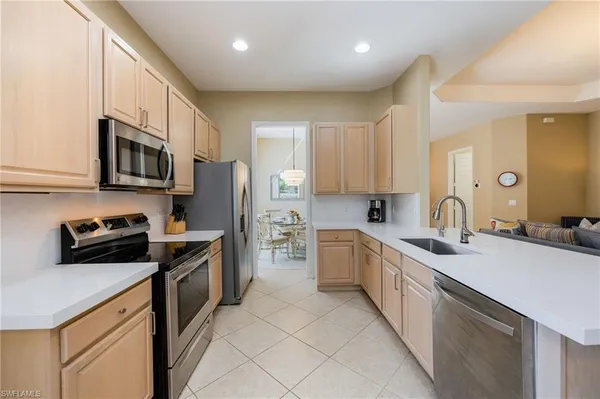 $600,000 | 204 Glen Eagle Circle, Naples, FL 34104