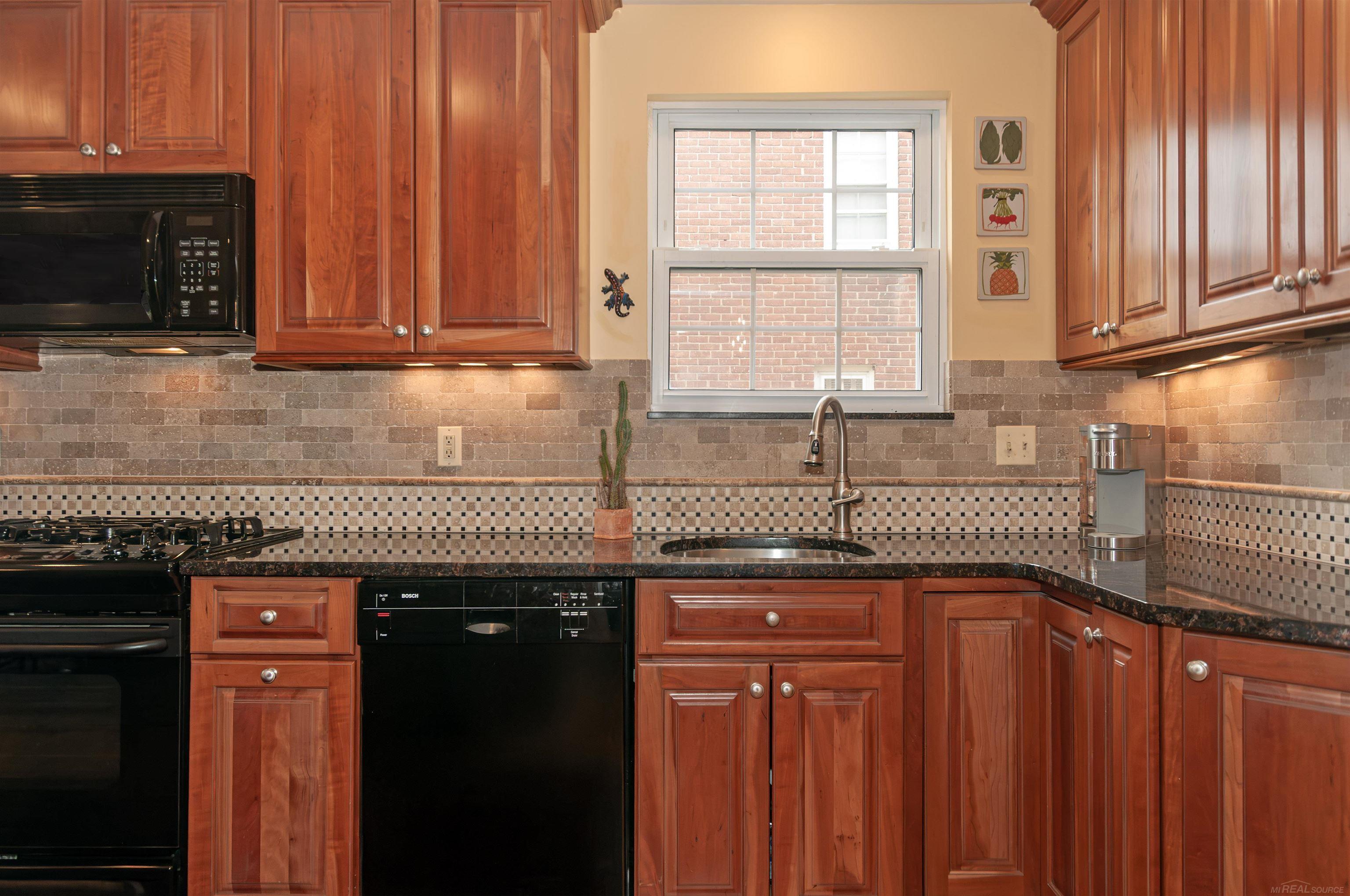 1359 Audubon Road Grosse Pointe Park, MI 48230 - Photo 19 of 70