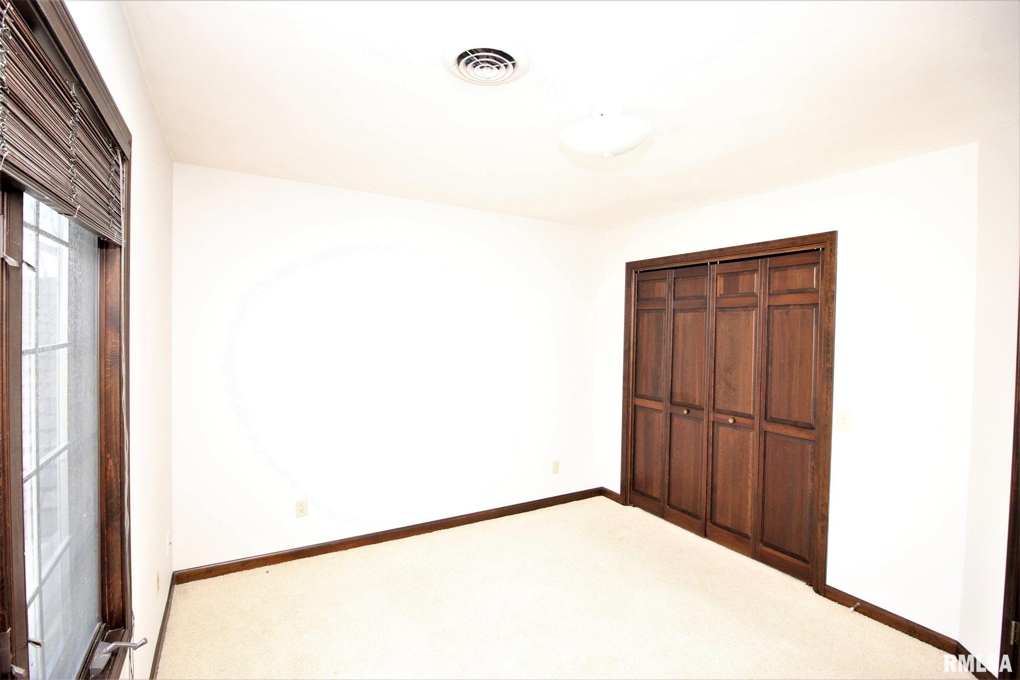 6 Williamsburg Road Sherman, IL 62684 - Photo 18 of 30 Gallery Image 18