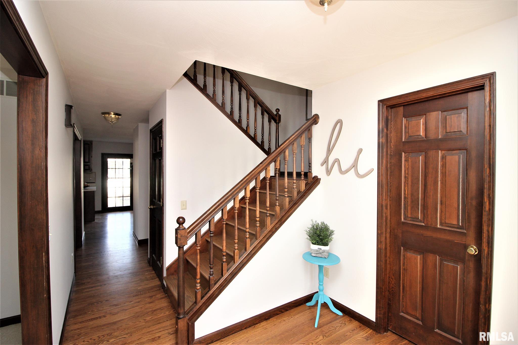 6 Williamsburg Road Sherman, IL 62684 - Photo 2 of 30 Gallery Image 2