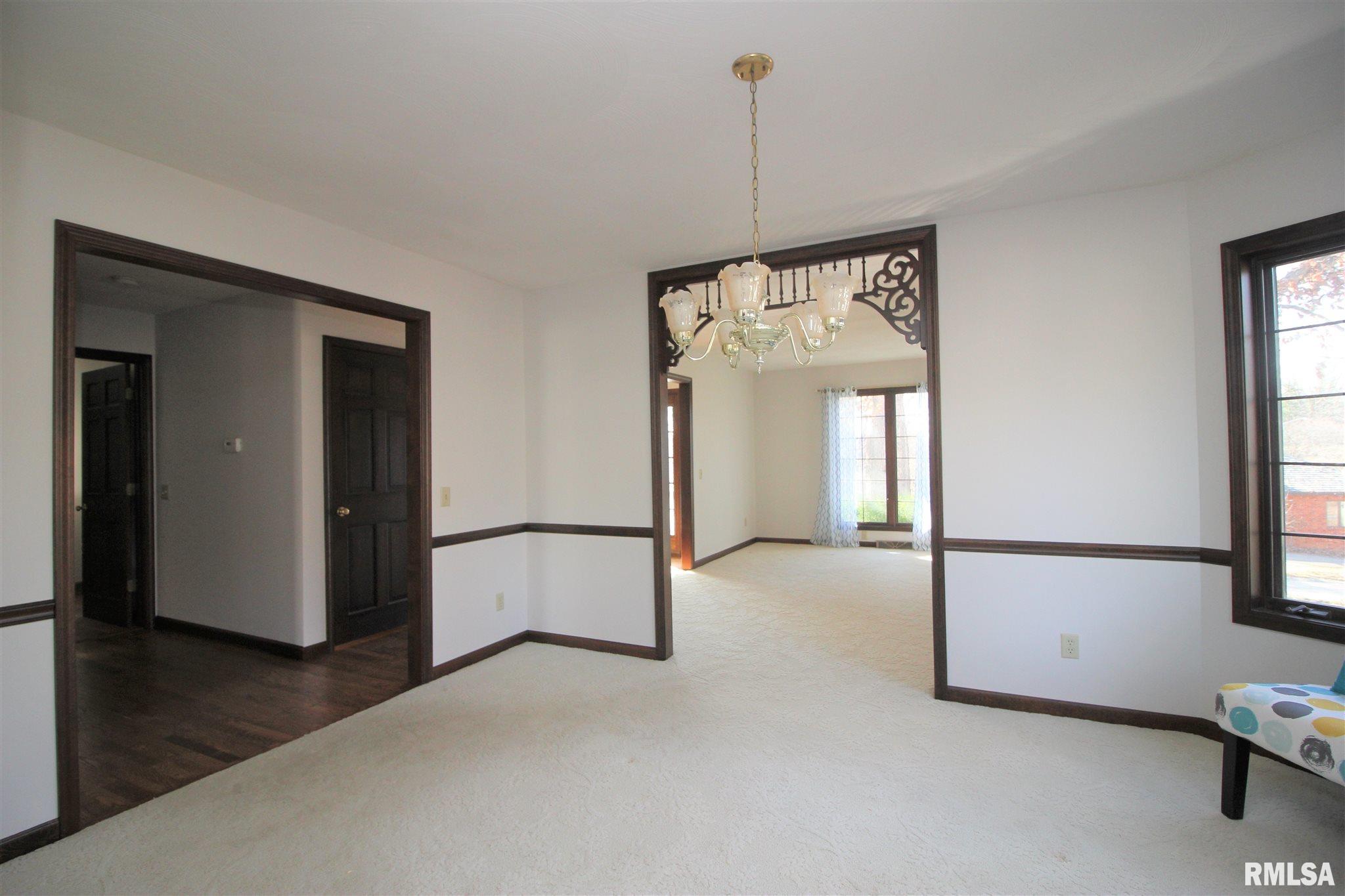 6 Williamsburg Road Sherman, IL 62684 - Photo 8 of 30 Gallery Image 8