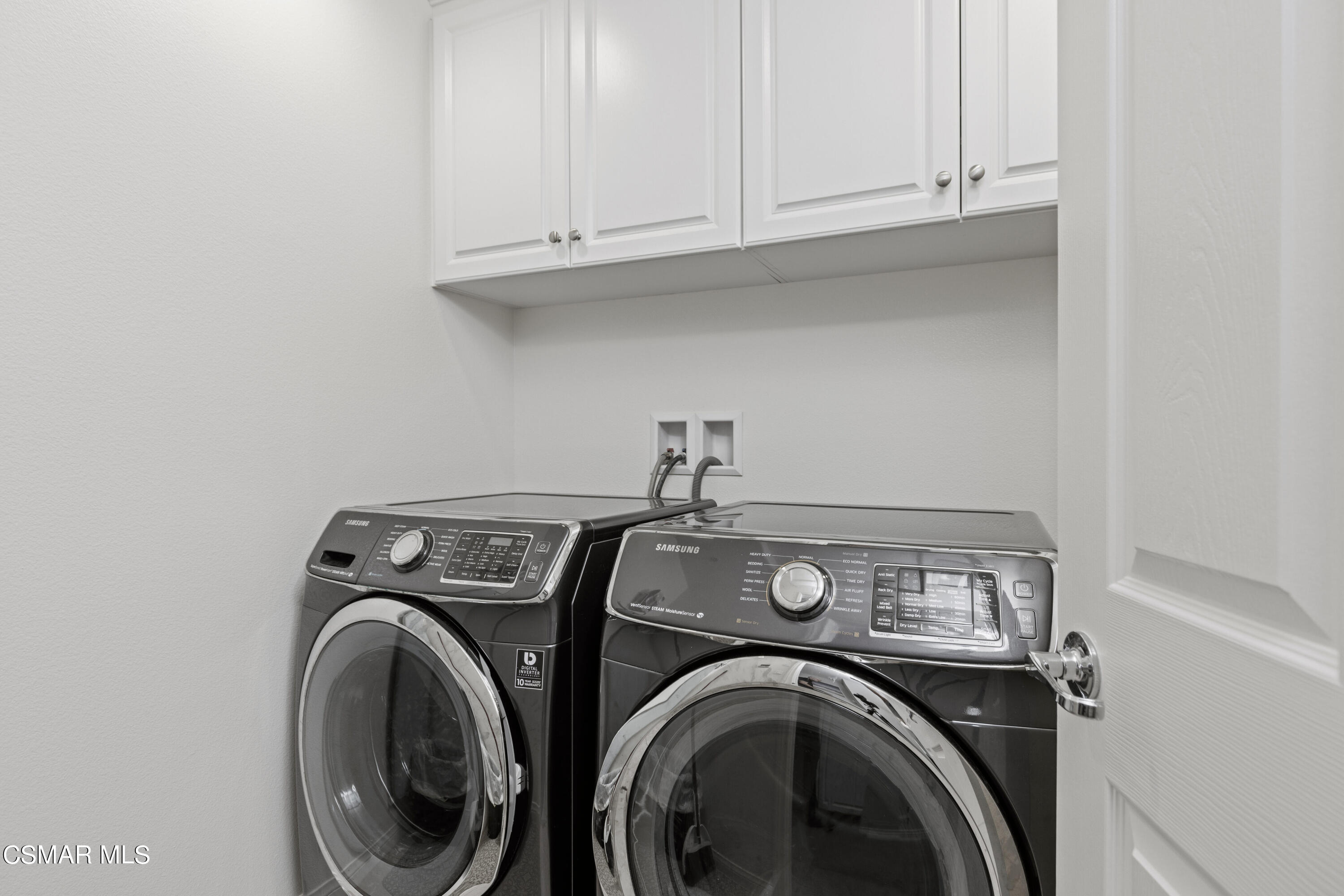 4893 Edenbridge Road Moorpark, CA 93021 - Photo 17 of 31 a utility room with dryer and washer