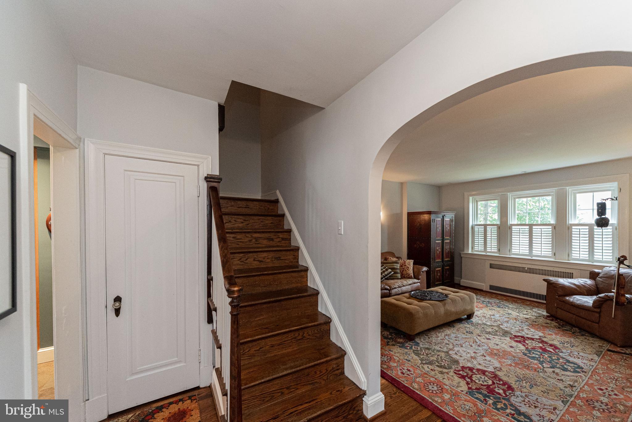 221 Hopkins Road Baltimore, MD 21212 - Photo 11 of 47 Stairs to upper level