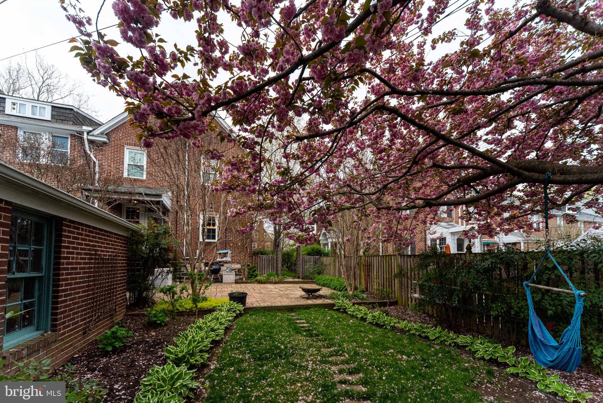 221 Hopkins Road Baltimore, MD 21212 - Photo 36 of 47 Beautiful, fenced rear yard & patio