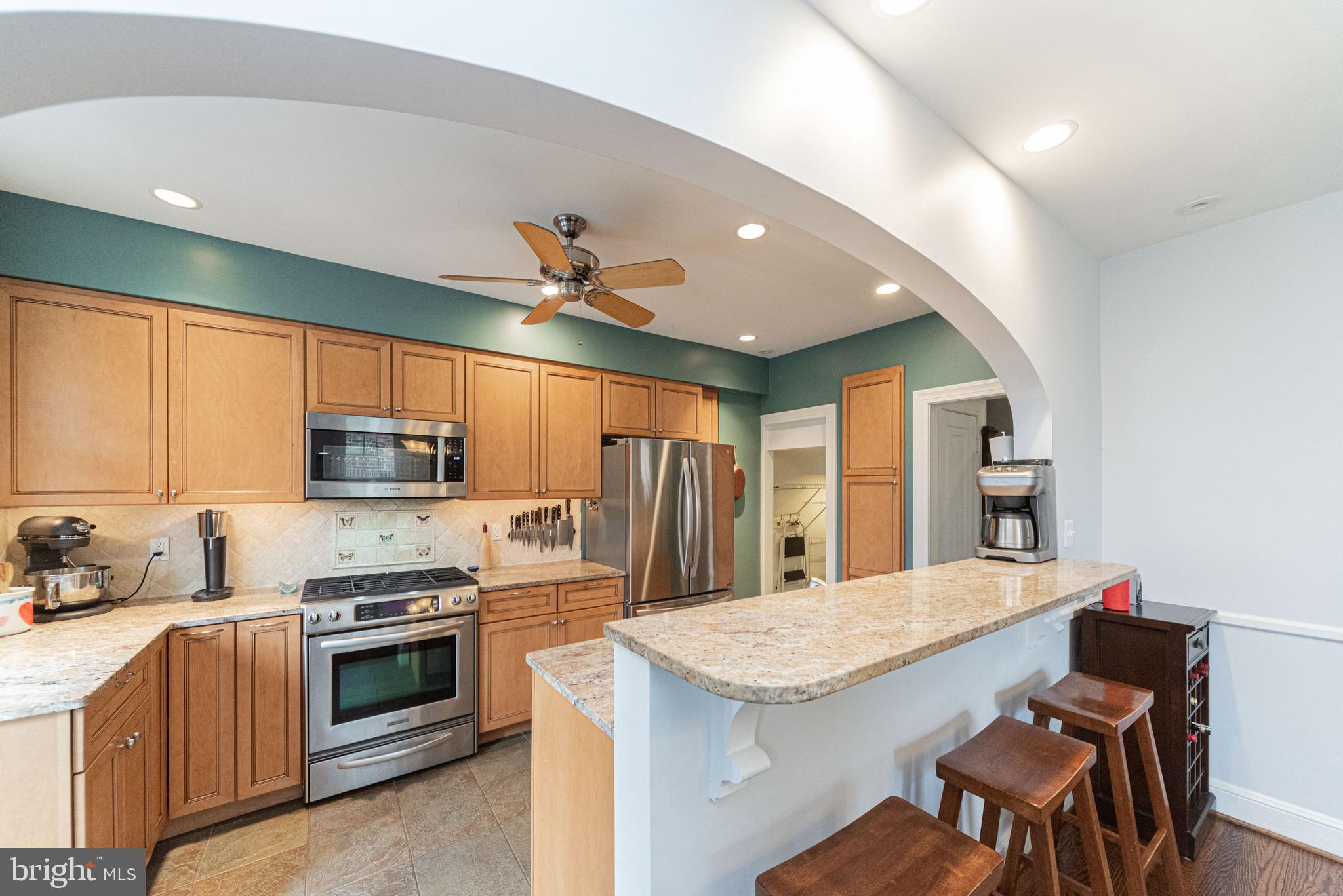 221 Hopkins Road Baltimore, MD 21212 - Photo 5 of 47 Kitchen