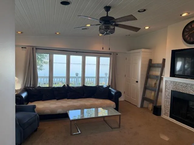 $2,500 | N667 Cowpath Lane, Koshkonong, WI 53538