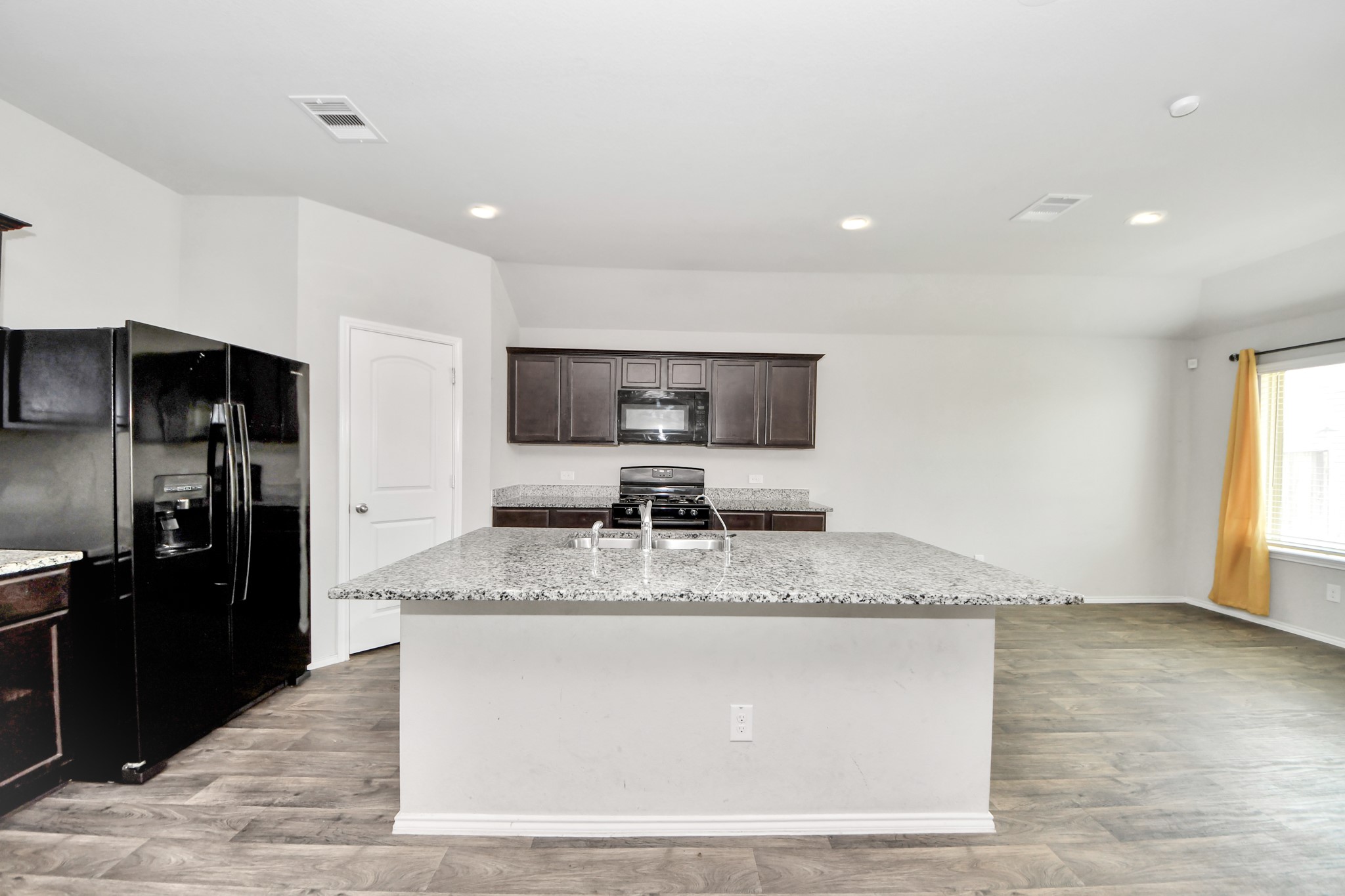 23431 Harrow Fld Lane Spring, TX 77373 - Photo 10 of 41 Gallery Image 10