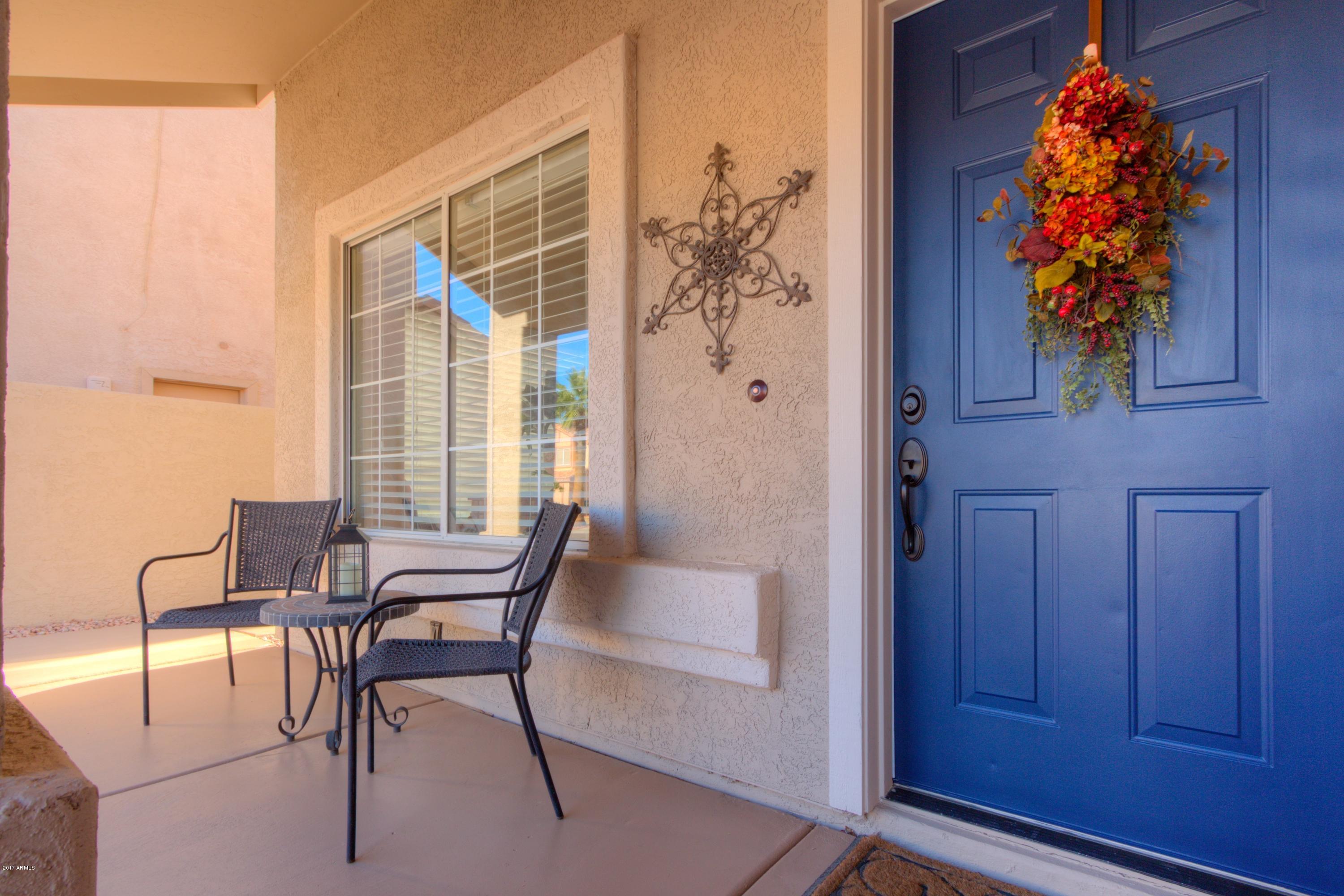 4237 East Raven Road Phoenix, AZ 85044 - Photo 2 of 32 02