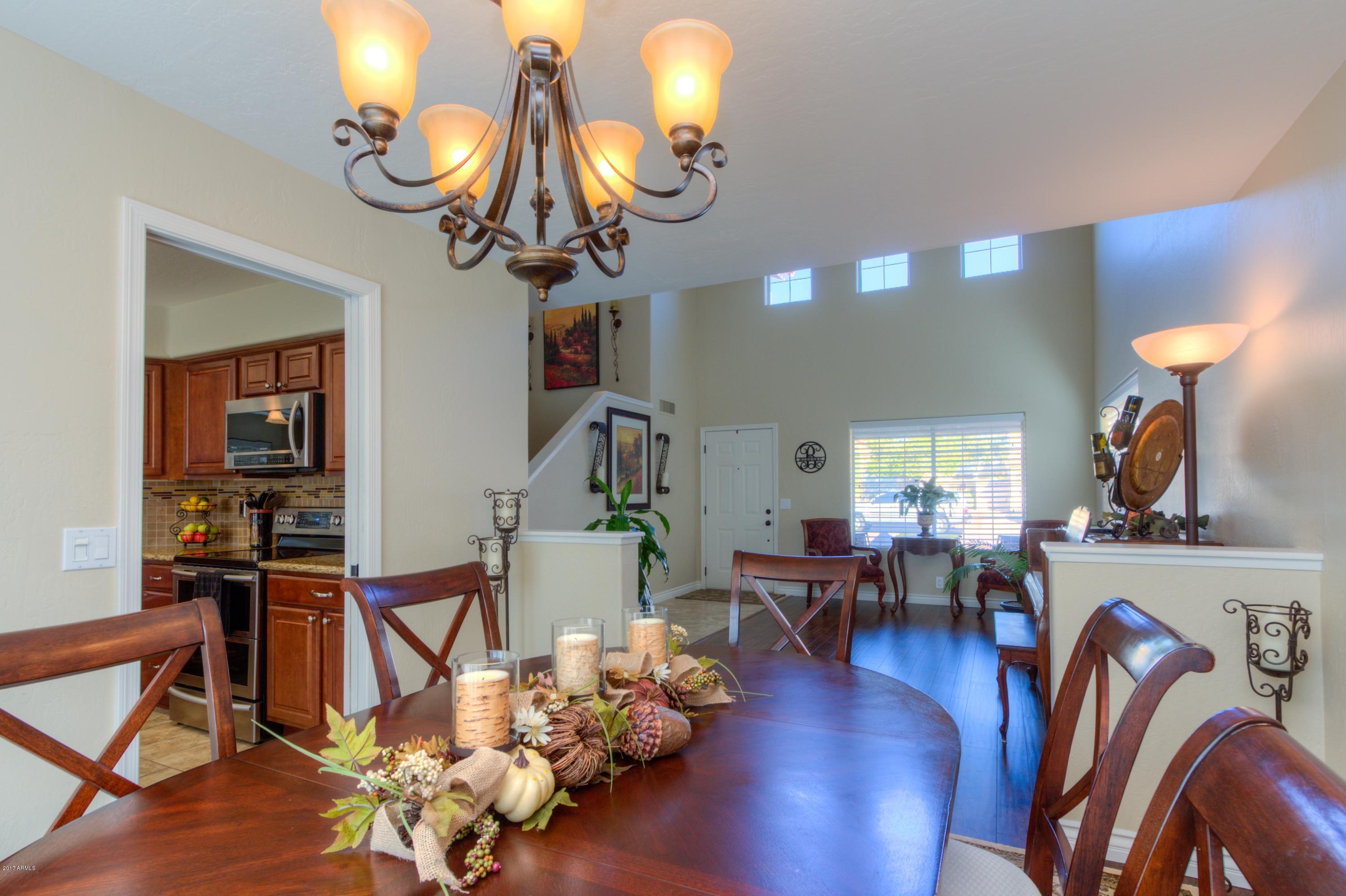 4237 East Raven Road Phoenix, AZ 85044 - Photo 7 of 32 07