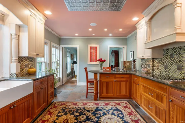 $530,000 | 1004 North Meadow Lane, Muncie, IN 47304