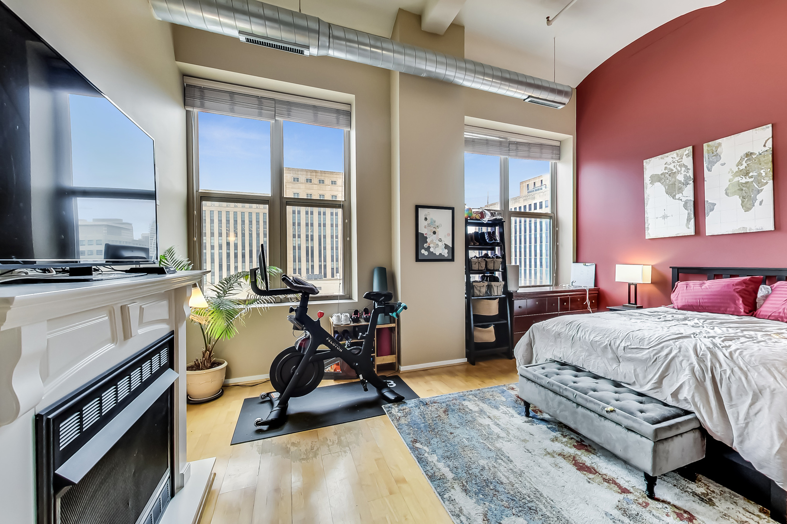 500 South Clinton Street, Unit 810 Chicago, IL 60607 - Photo 32 of 54 a bedroom with a bed a couch and large window